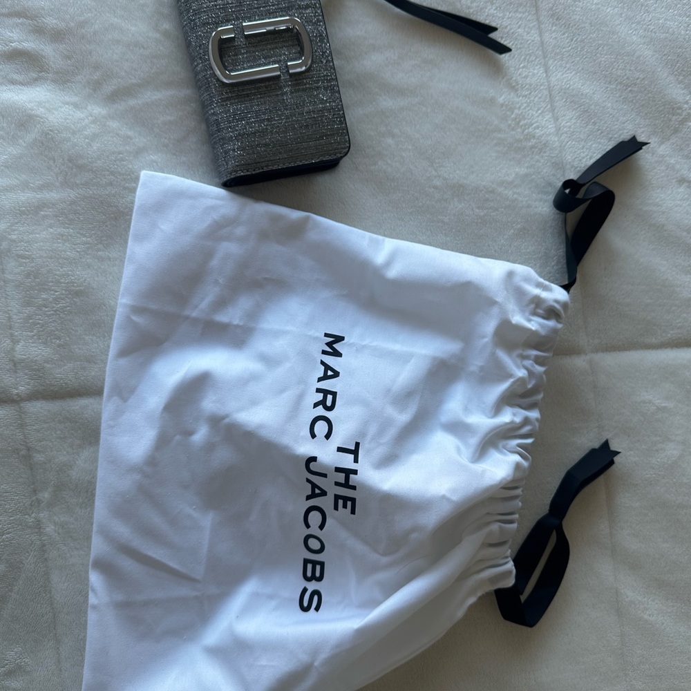Marc Jacobs wallet - Picture 4 of 4